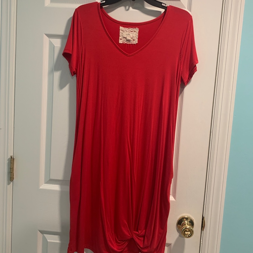 red t shirt dress w tie at the bottom
